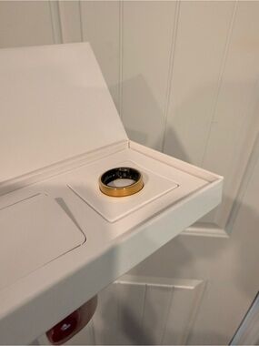 BRAND NEW Ultrahuman Ring Air size 11 *no charger*